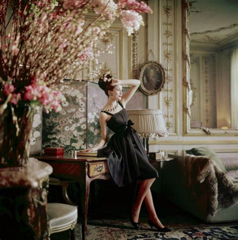 dior glamour: photographs from 1952 to 1962 mark shaw|Dior Glamour: 1952.